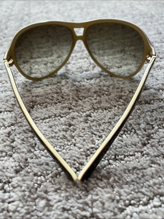 Marc Jacobs Tortoiseshell Aviator Sunglasses ?